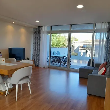 בית נופש #206 Alicia's Flat By Holidays